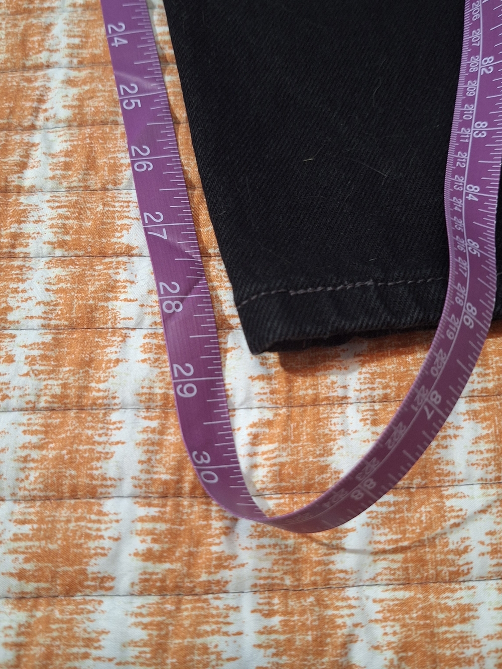 Levi's 100% Cotton Black Straight-Leg Jeans - Picture 11 of 12